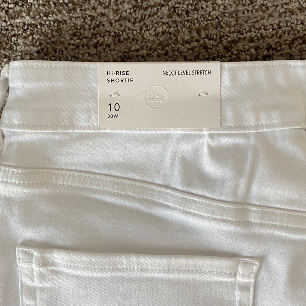 White Hi Rise Short - Picture 3 of 3